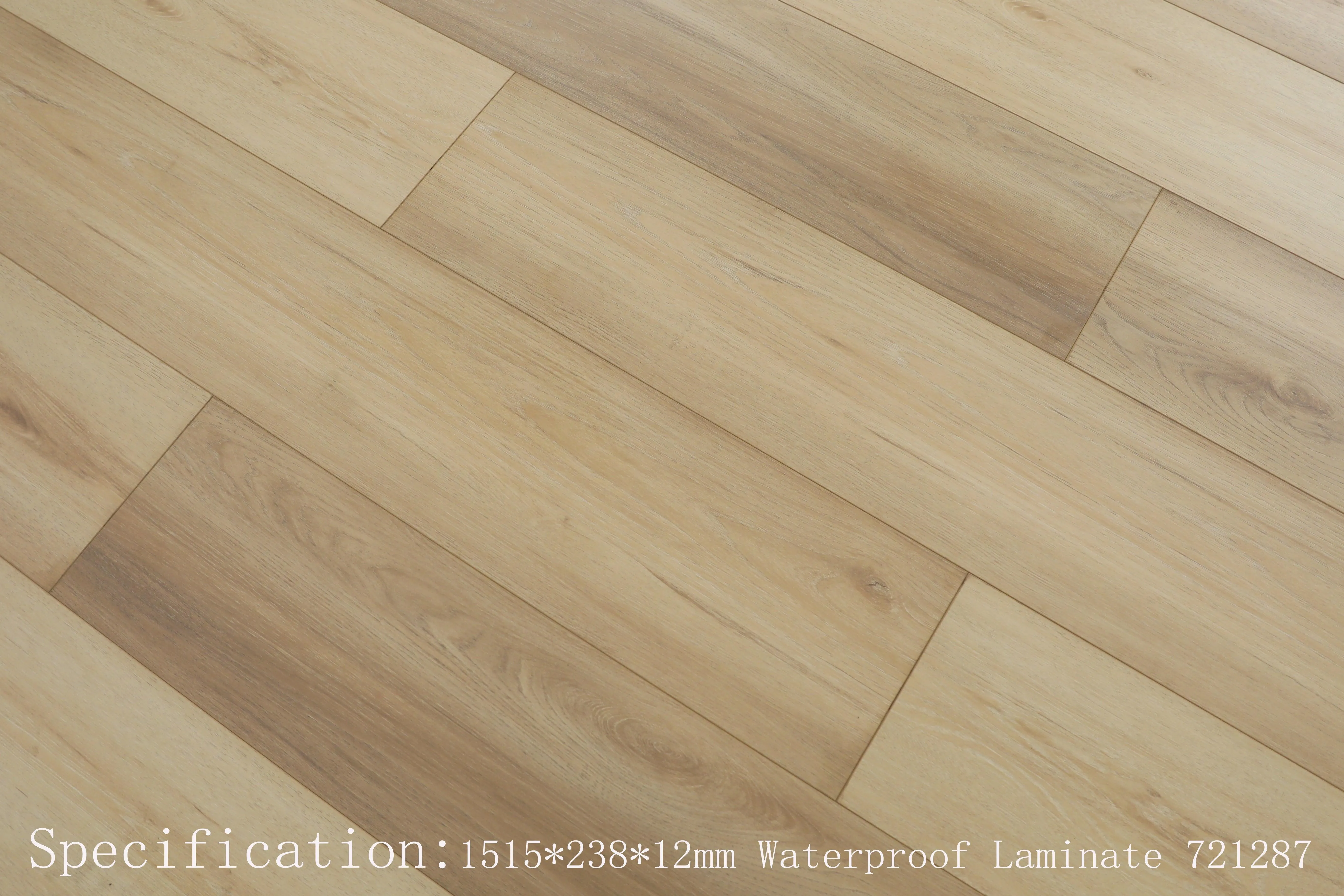 721287- Evergreen Danube Collection 12mm Waterproof Laminate
