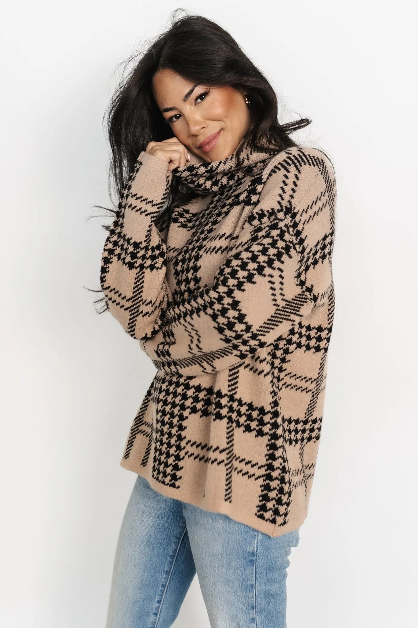 Alexander Turtleneck Sweater | Taupe   Black