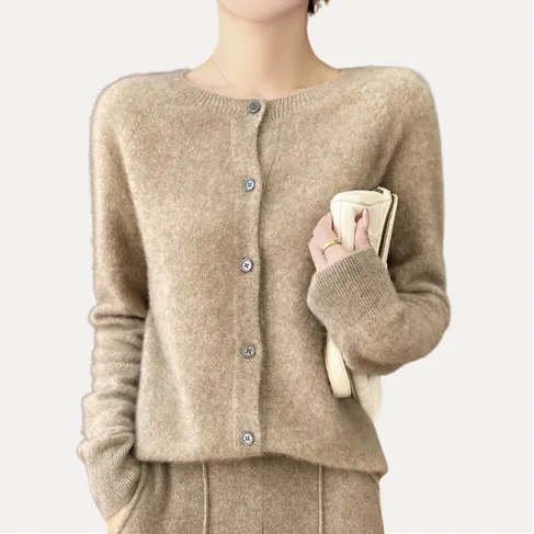 Aline - Cozy Knitted Cardigan