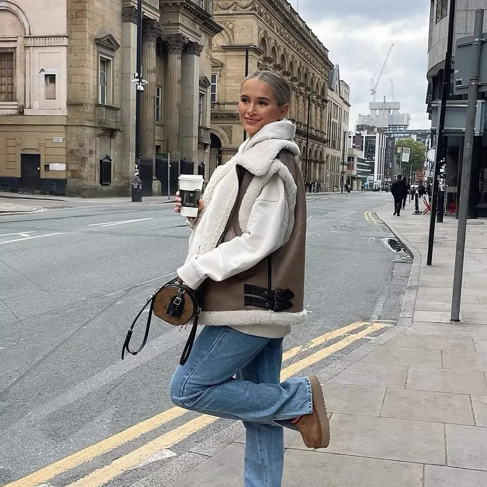ANNALYN - COZY GILET