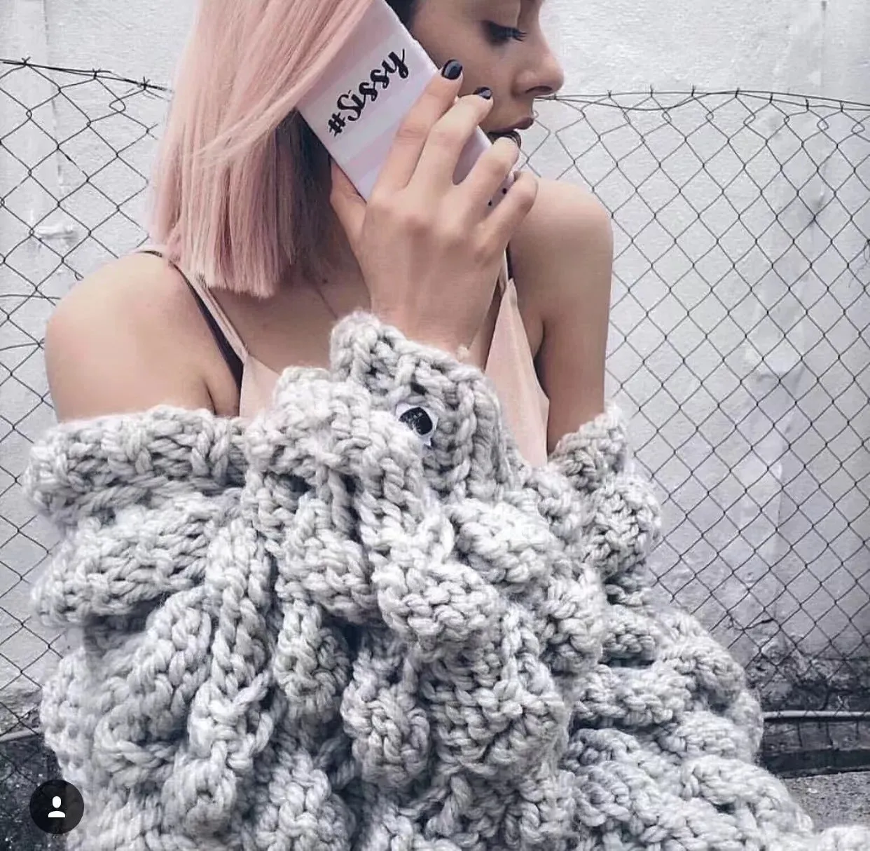 Autumn Winter European Style Women's Handmade Knit Batwing Lantern Sleeve Sweater Cardigan Outerwear