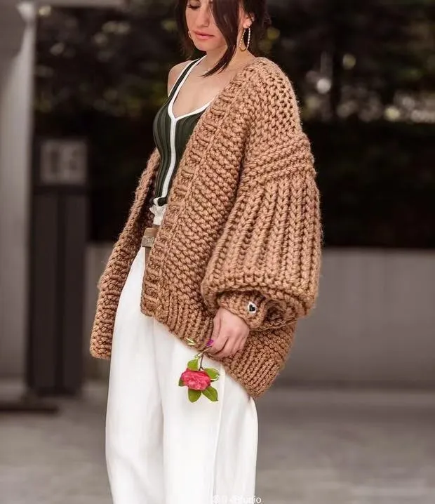 Autumn Winter European Style Women's Handmade Knit Batwing Lantern Sleeve Sweater Cardigan Outerwear
