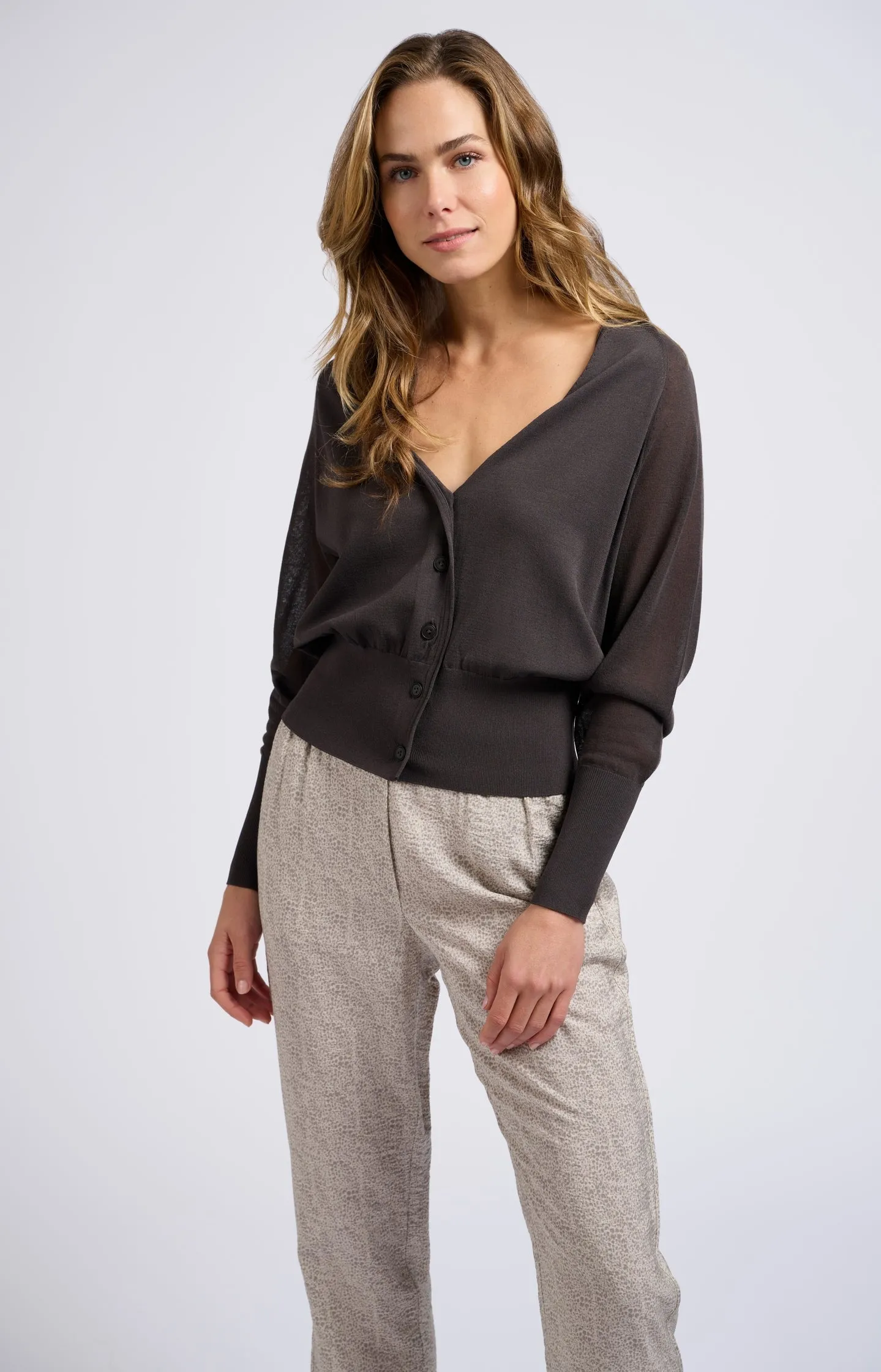 Cardigan with V-neck and long sleeves in regular fit