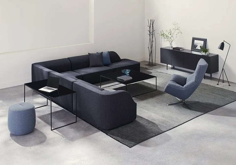 Monalo Scratch Resistant Sofa