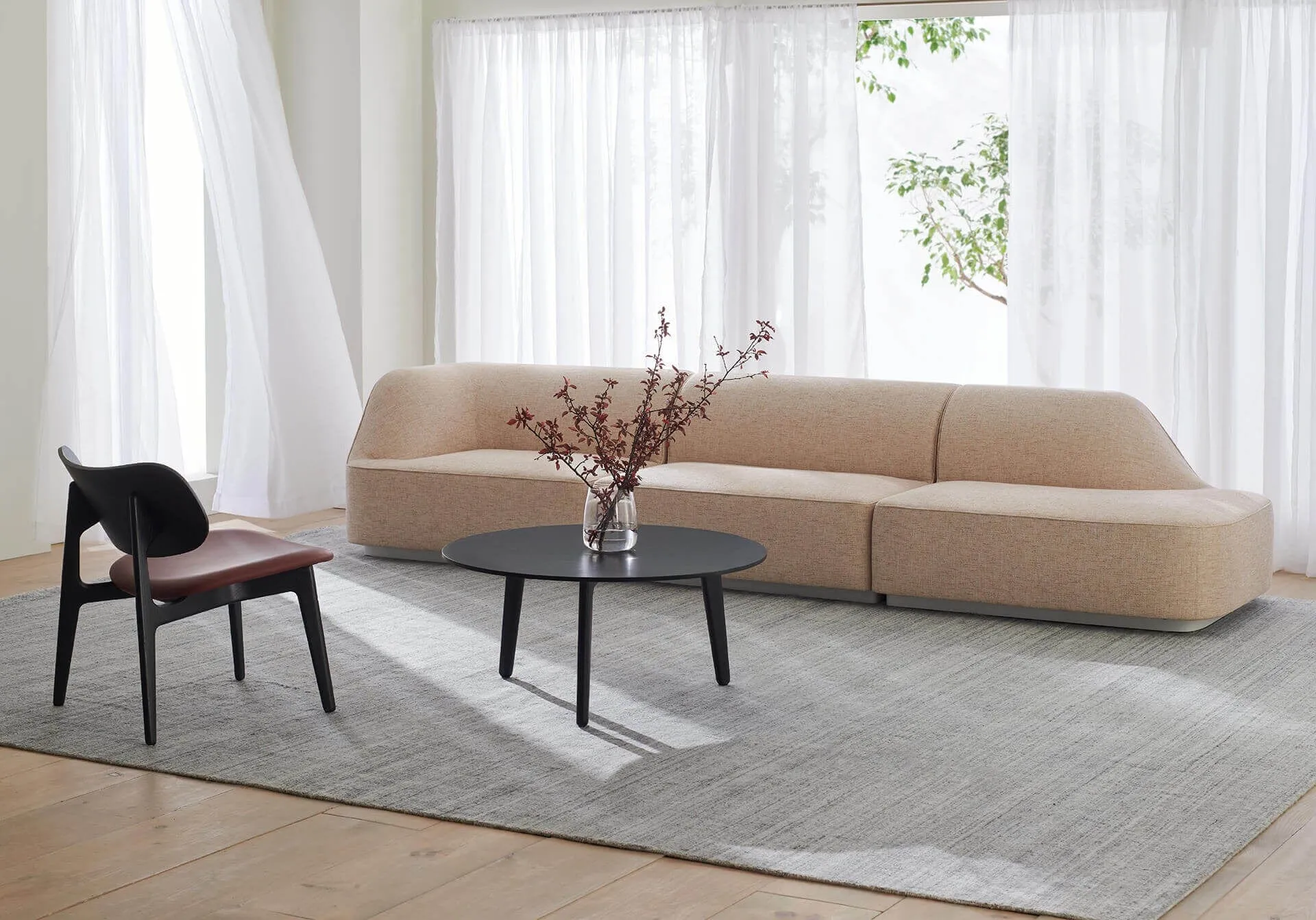 Monalo Scratch Resistant Sofa