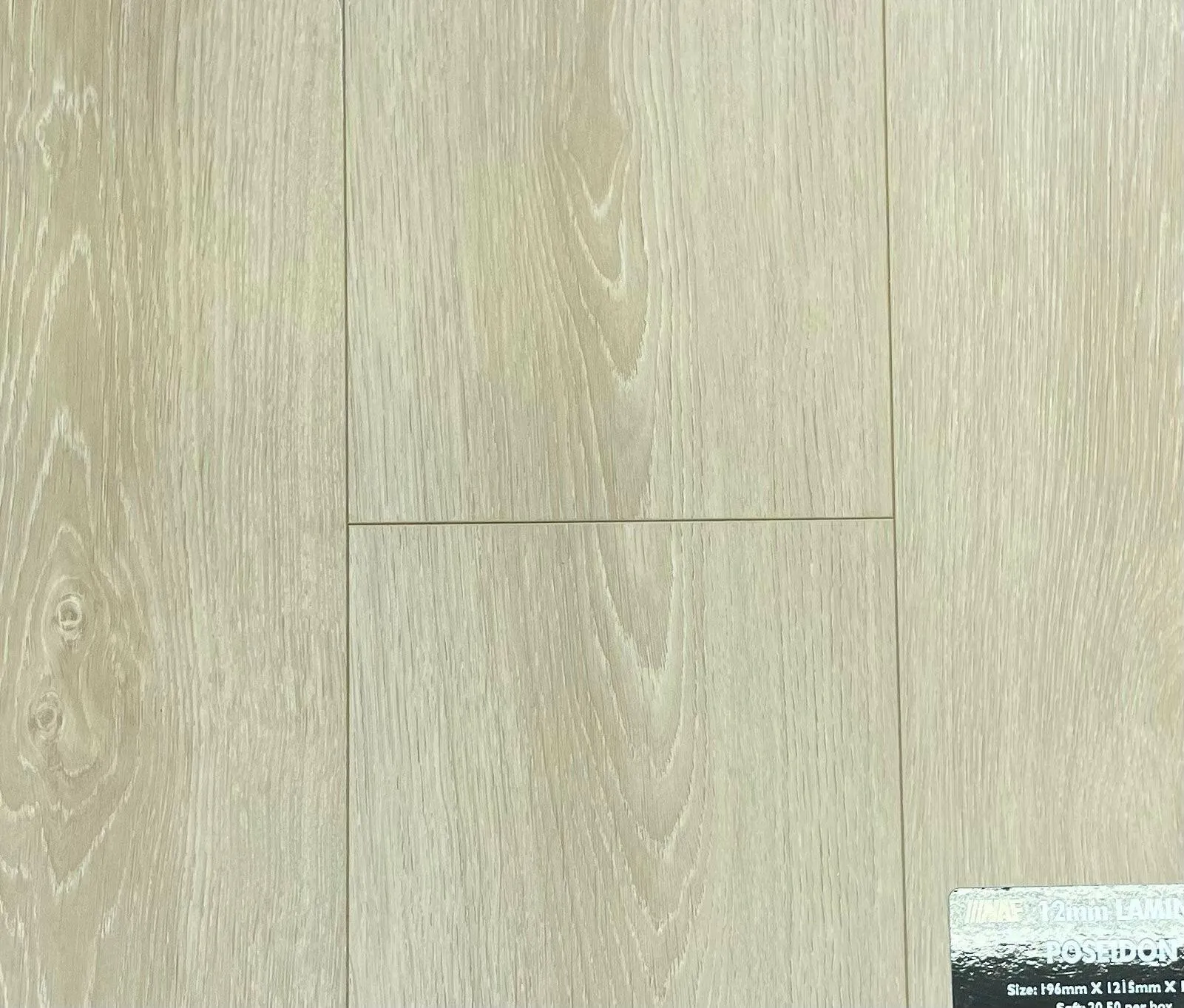 Poseidon- NAF 12mm Hand scraped Laminate