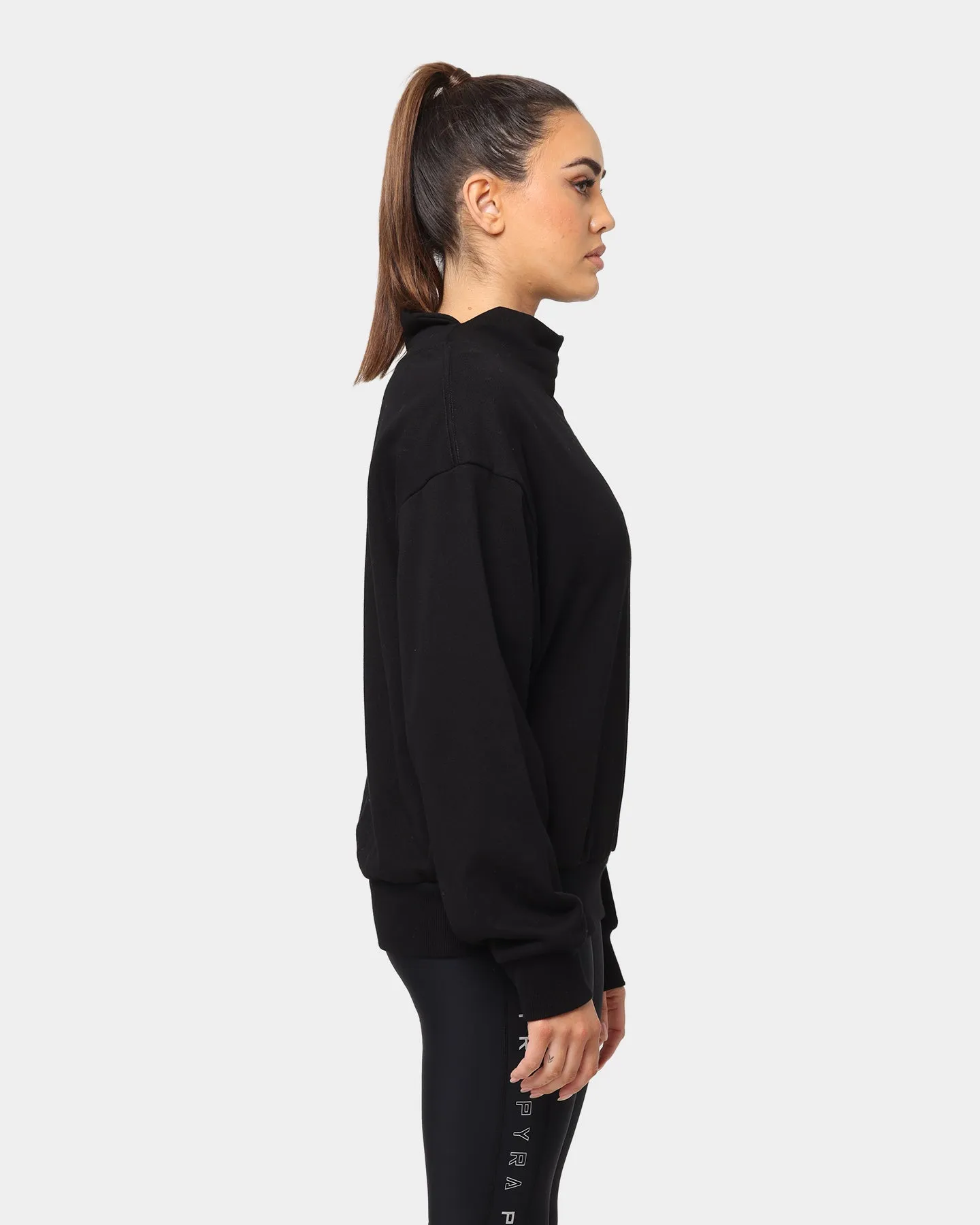 PYRA Women's Oversized Turtleneck Sweater Washed Black