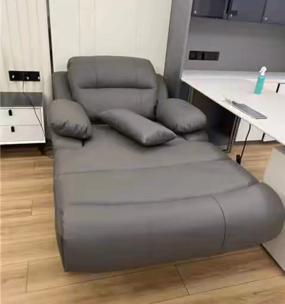 Rodeo Scratch Resistant Electric Recliner Lounge Sofa Bed
