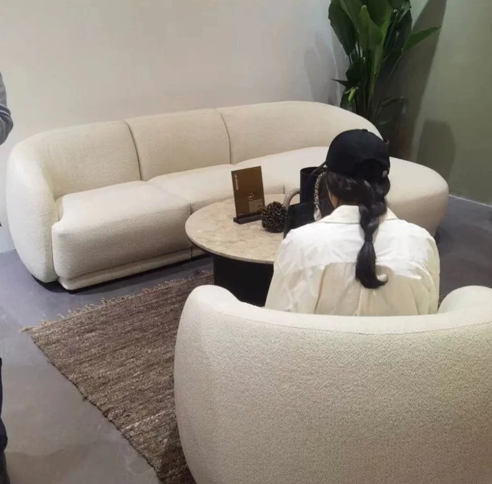 Roselle Scratch Resistant Sectional Sofa
