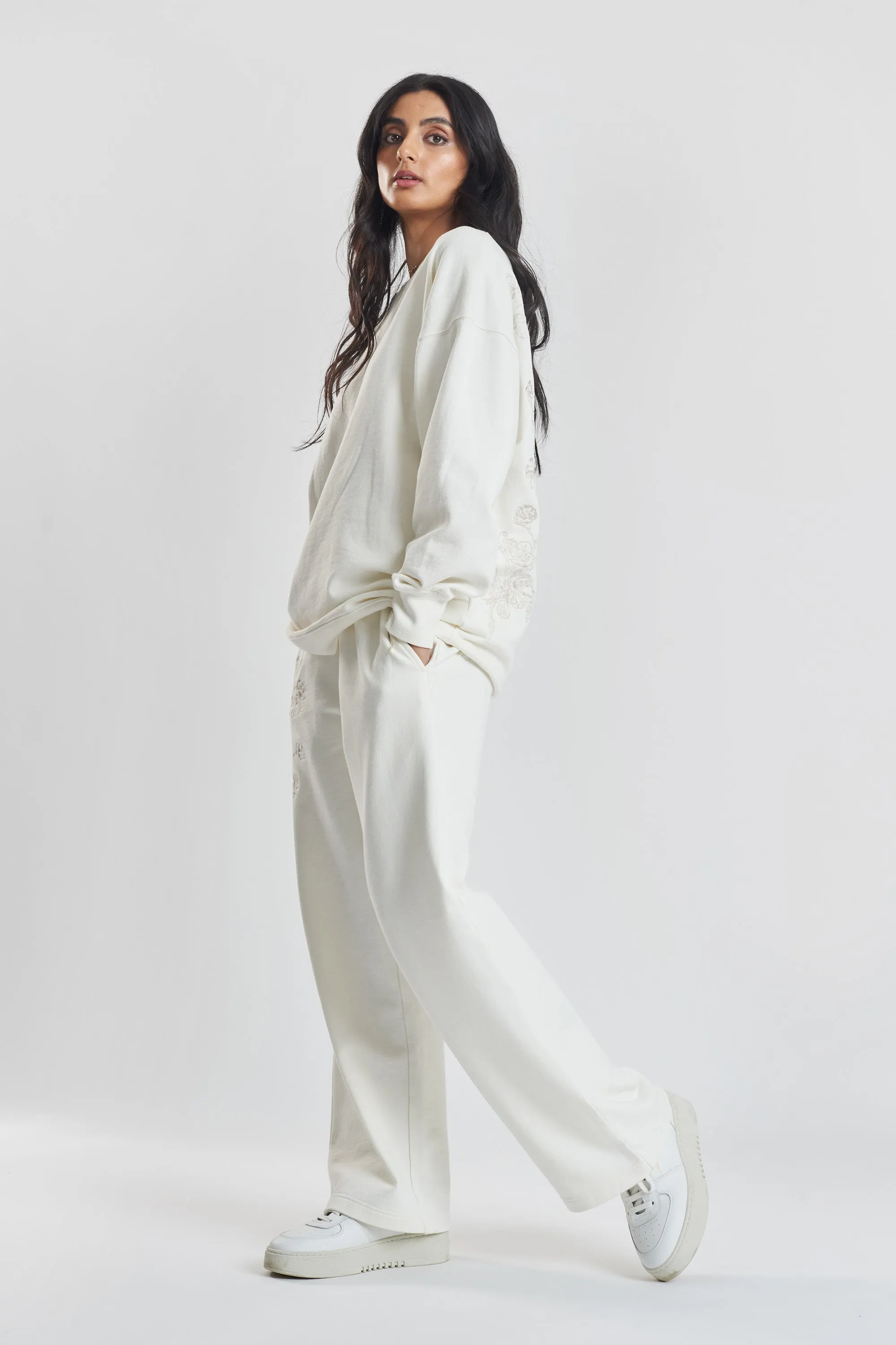Sitka blossom-embroidered ethical-cotton joggers - Moonlight White