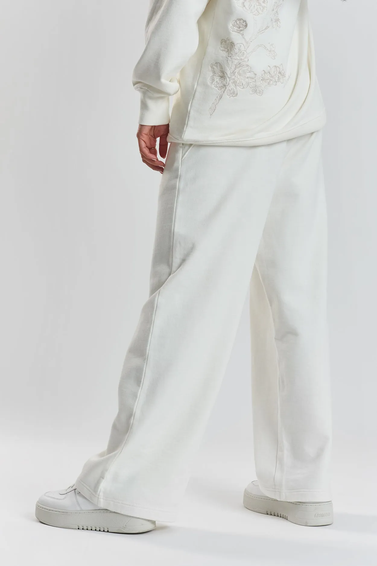 Sitka blossom-embroidered ethical-cotton joggers - Moonlight White