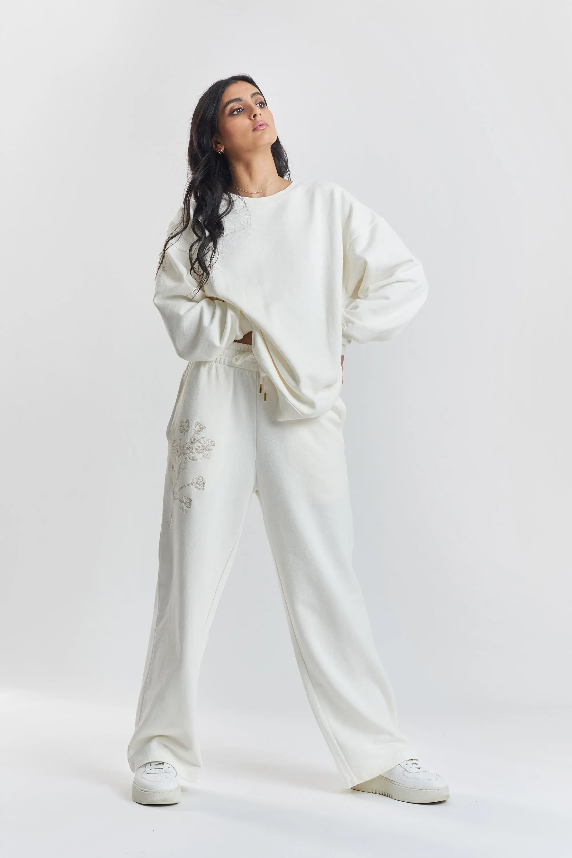 Sitka blossom-embroidered ethical-cotton joggers - Moonlight White
