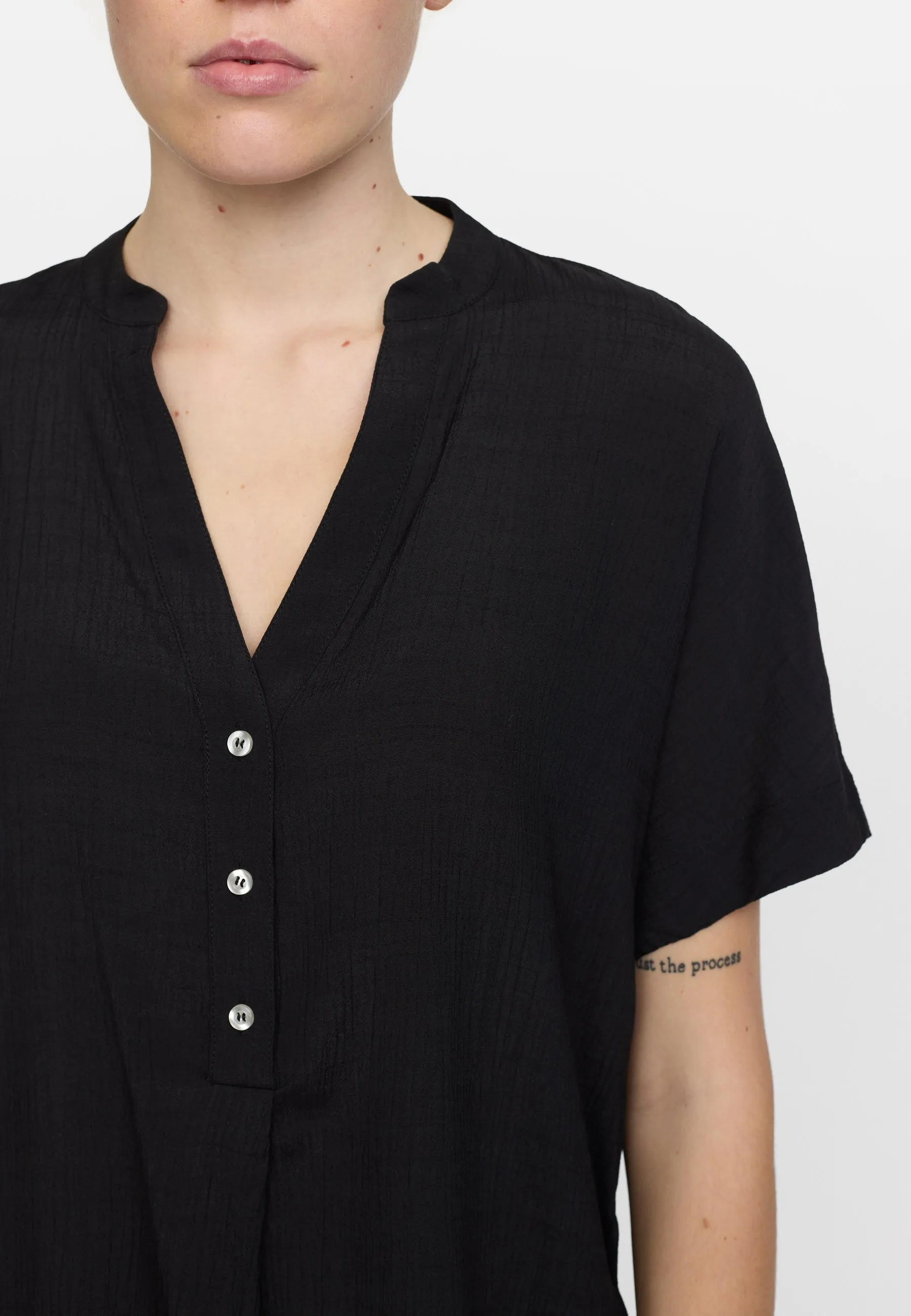 SRBailey SS Blouse - Black