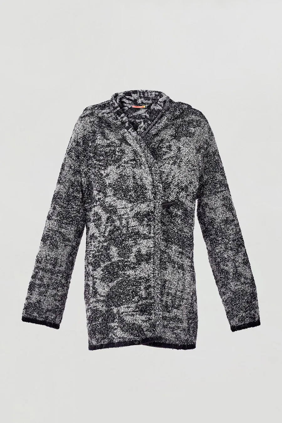 Wild Cardigan Alpaca Color B&W